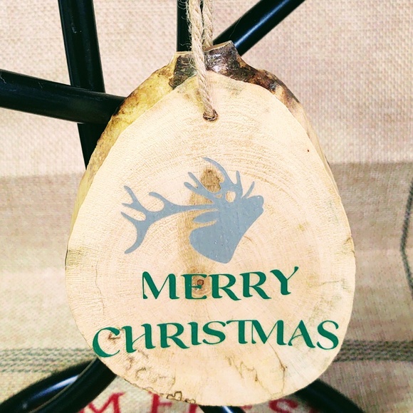 HANDCRAFTED NATURAL WOOD RUSTIC MERRY CHRISTMAS ORNAMENT/DEER ANTLERS/TREE DECOR - Picture 2 of 2
